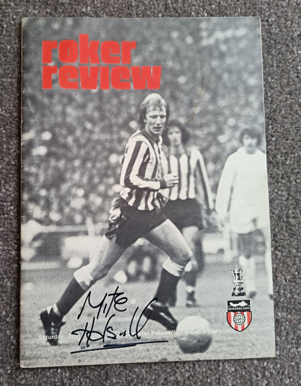 Sunderland Signed 1973/4 Programme Micky Horswill & Bobby Kerr