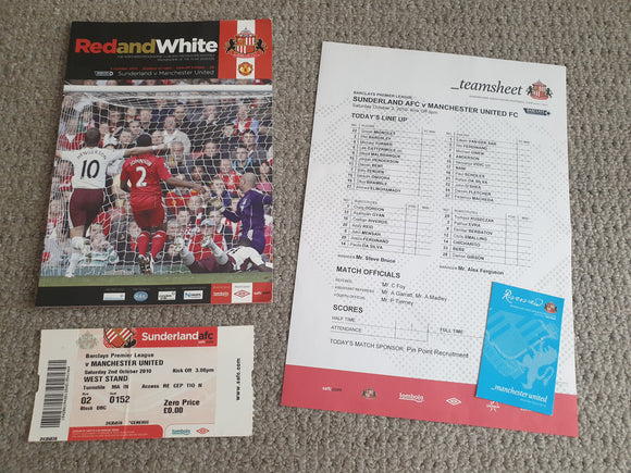 Sunderland v Manchester Utd 02/10/2010 with team sheet and match ticket