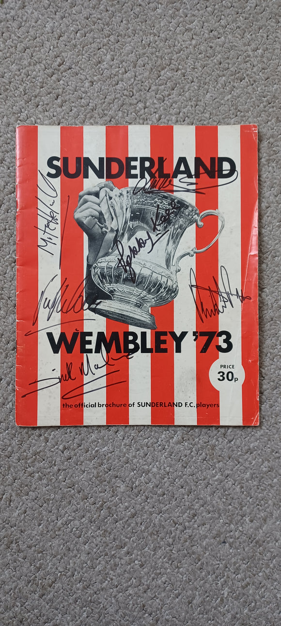 Sunderland Wembley 73 Brochure SIGNED