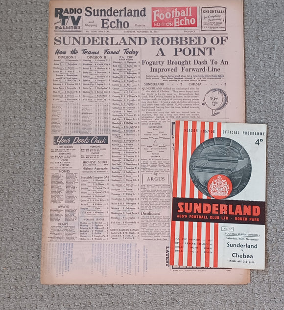 Sunderland v Chelsea Football Echo & Match Programme 1957/8