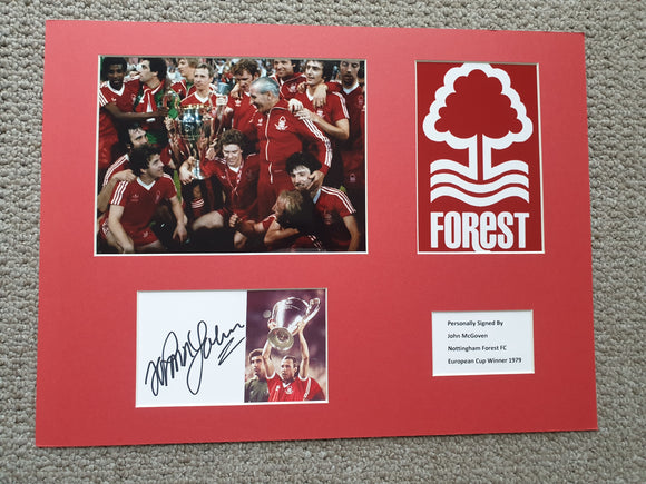 Signed Mounted Display John McGovern Nottingham Forest 1980 European Cup winner