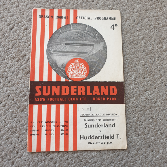 Sunderland v Huddersfield Town 1960/1